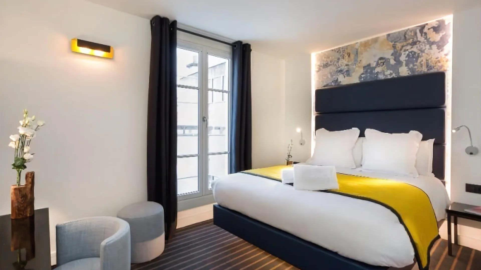 Scarlett Hotel 3*
