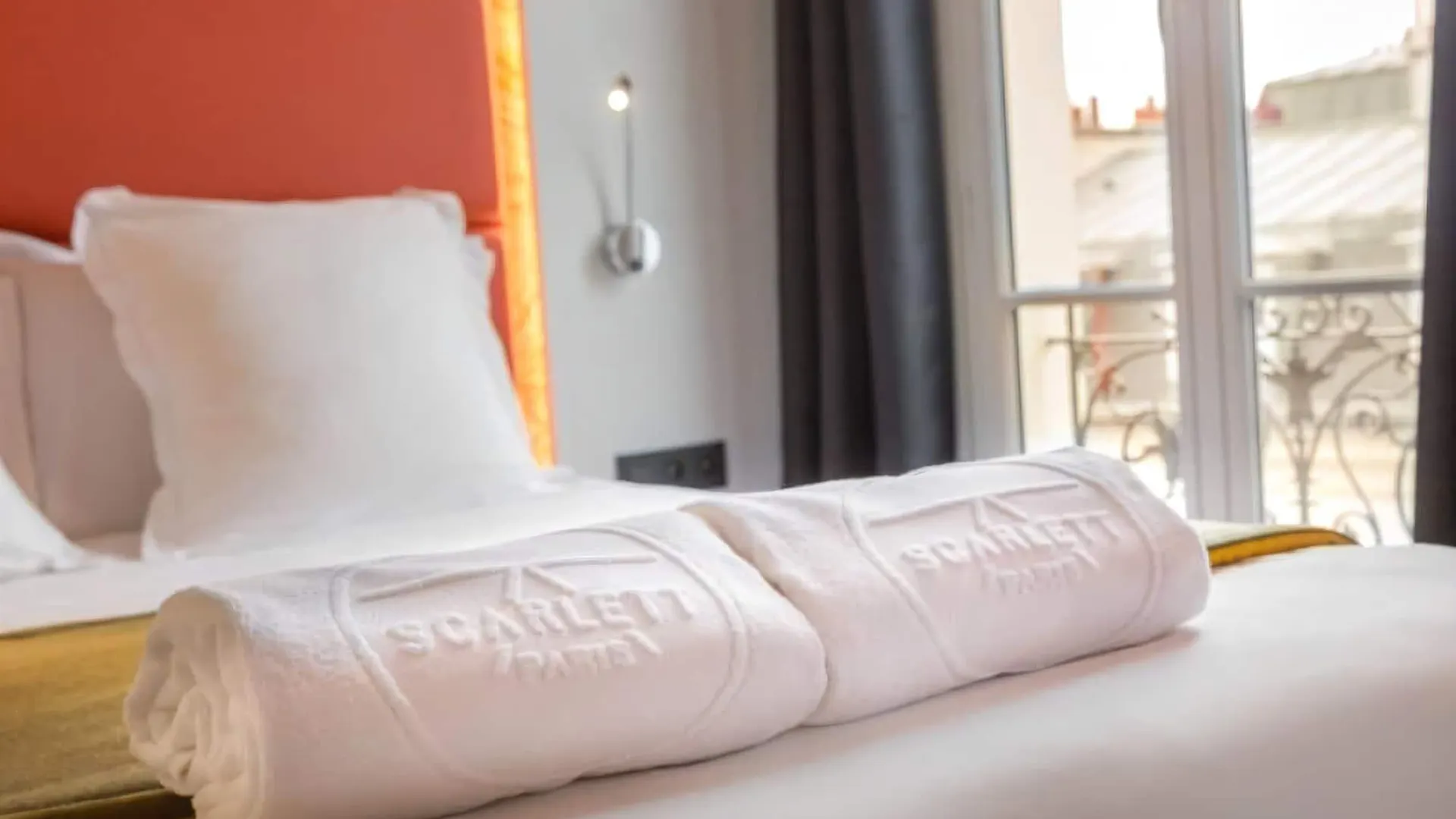 Scarlett Hotel 3*
