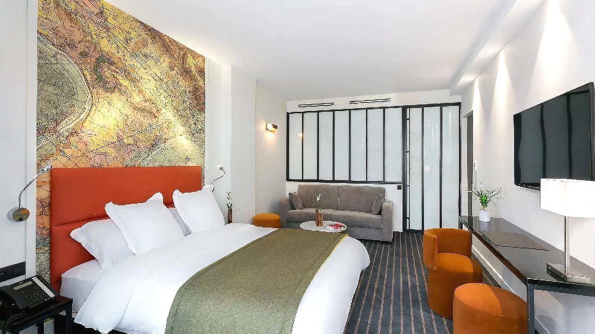 Scarlett Hotel